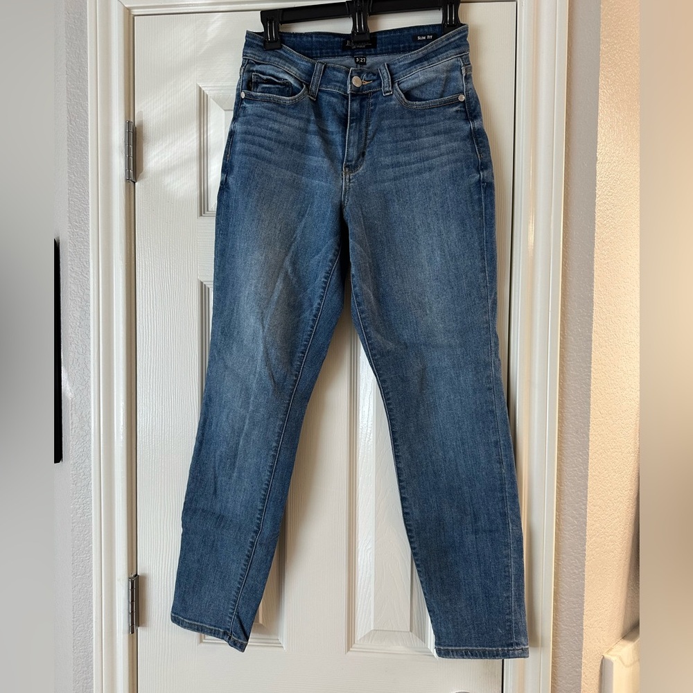 Judy Blue Mid-Rise Slim Fit Jeans